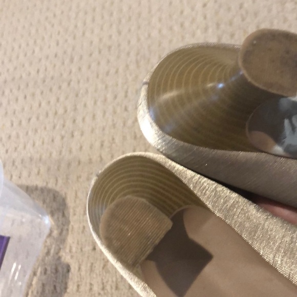 Jellypop Gold Satin heels pumps shoes size 7 - Picture 7 of 7